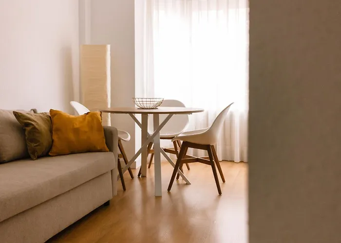 Apartamento Junto Al Recinto Ferial Con Garaje Y Aire Acondicionado