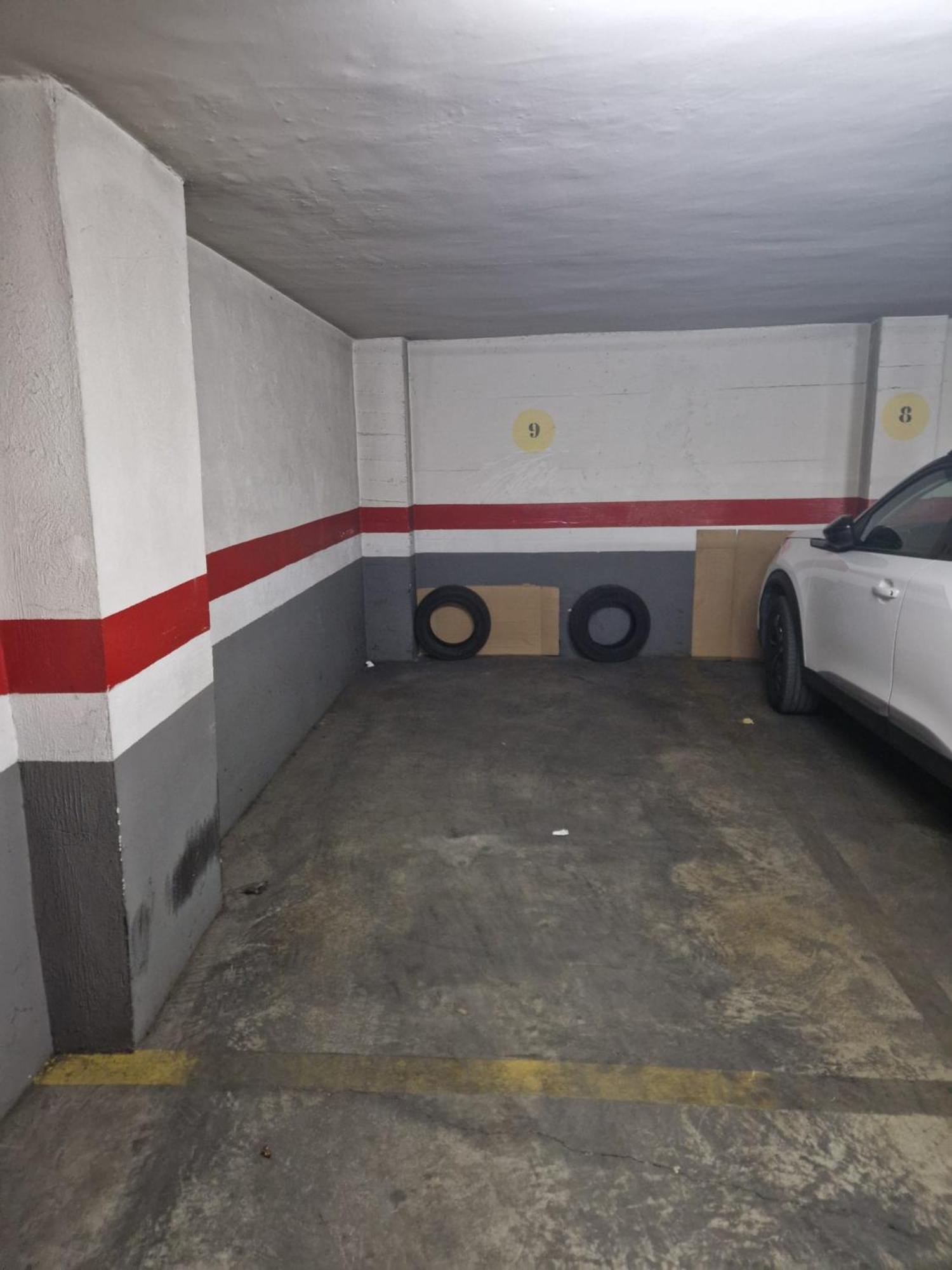 Junto Al Recinto Ferial Con Garaje Y Aire Acondicionado